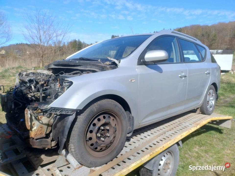 Kia Ceed SW 16 crdi 2010r Lift Lak 9S Części Elbląg sprzedam