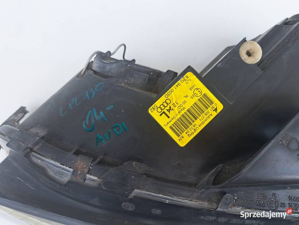 AUDI A3 8P XENON LAMPA PRZÓD PRZEDNIA LEWA