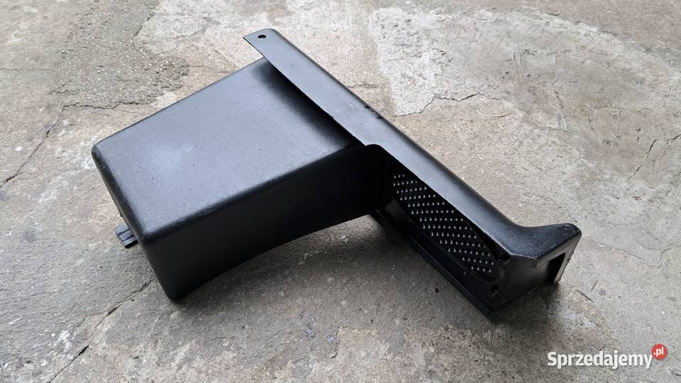 Fiat 126pEL półka pasażera Części samochodowe wielkopolskie Leszno