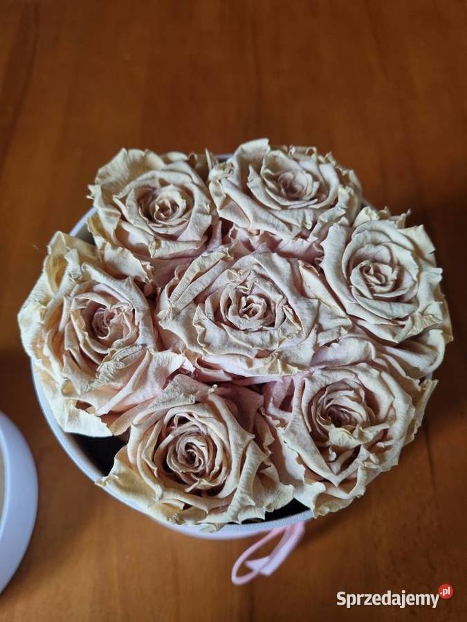 Flower Box z wiecznymi różami Warszawa