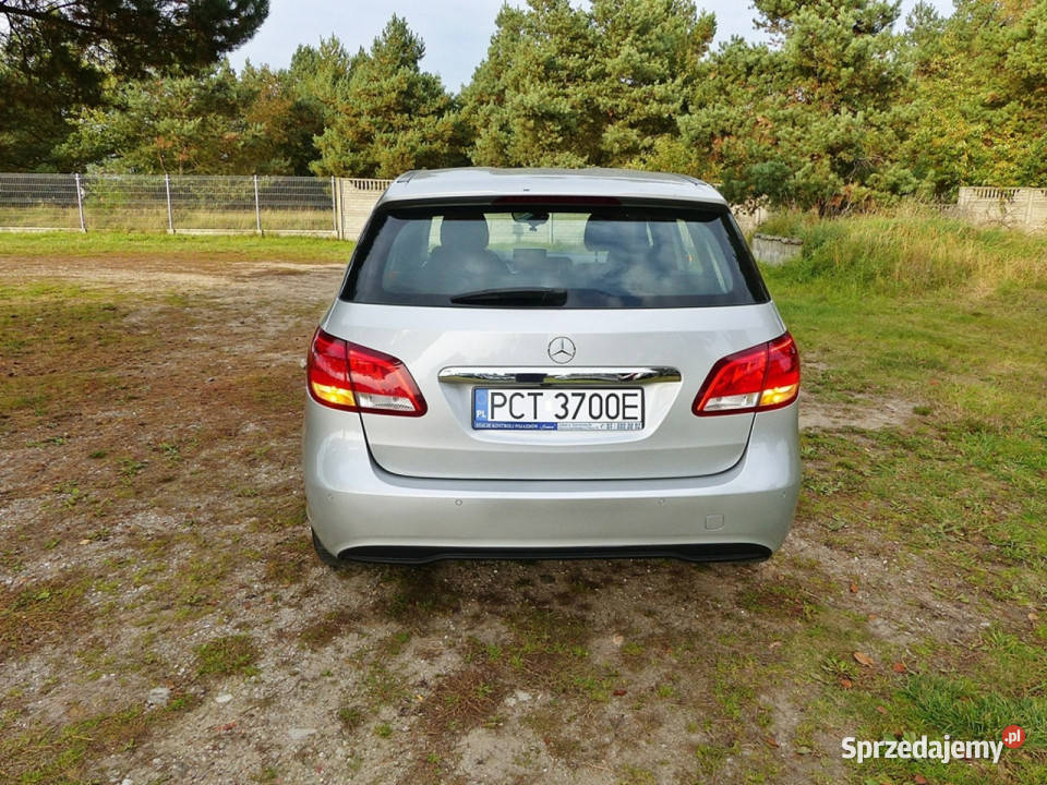 Mercedes B 180 CDIClimatronicAluNaviKameraPełna nieuszkodzony Mercedes-Benz Piła sprzedam