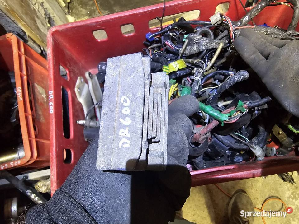 Suzuki DR 600 650 regulator napięcia dr600 dr650 Regulatory napięcia Jelenia Góra