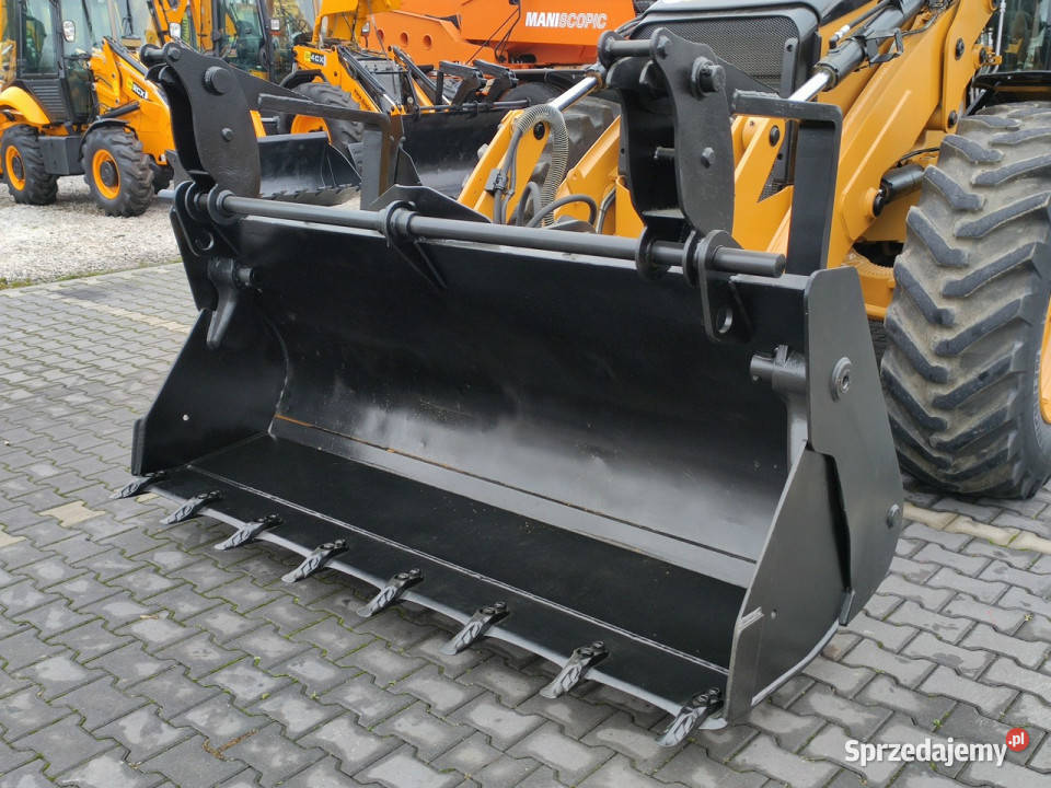 na równych kołach Caterpillar 444E Premier Widełki
