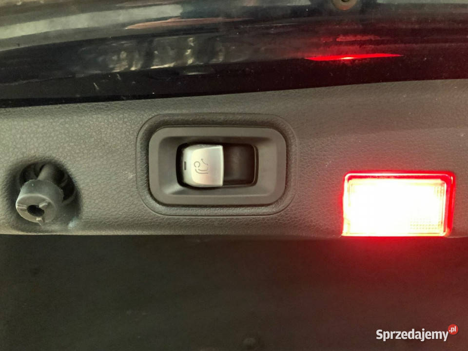 Mercedes E 220 W213 2016 224000km Sadlno