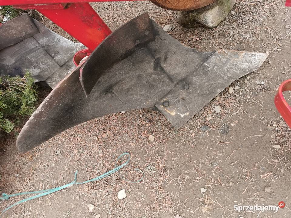 Sprzedam pługi trzyskibowe lubelskie Piaski Szlacheckie sprzedam