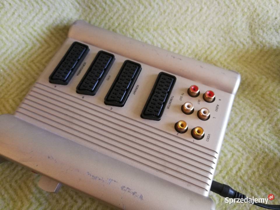 Rozdzielacz Euro SCART Hama AV Selector 100S z Szczecin sprzedam