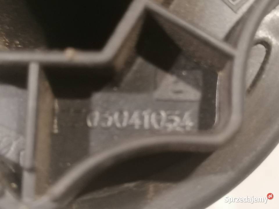 nakrętka koła zapasowego 7703041034 Renault Piotrków Trybunalski