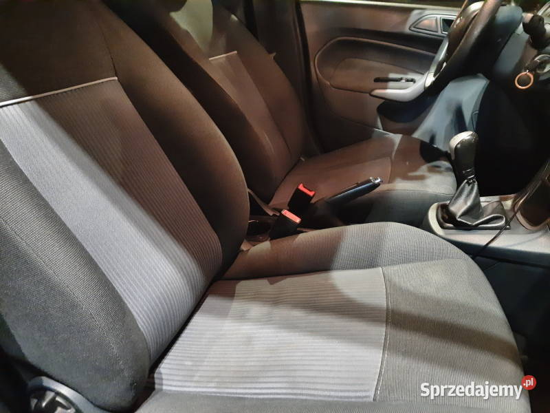 Ford Fiesta MK7 14TDCI 70 salon 5 Drzwi Wałbrzych