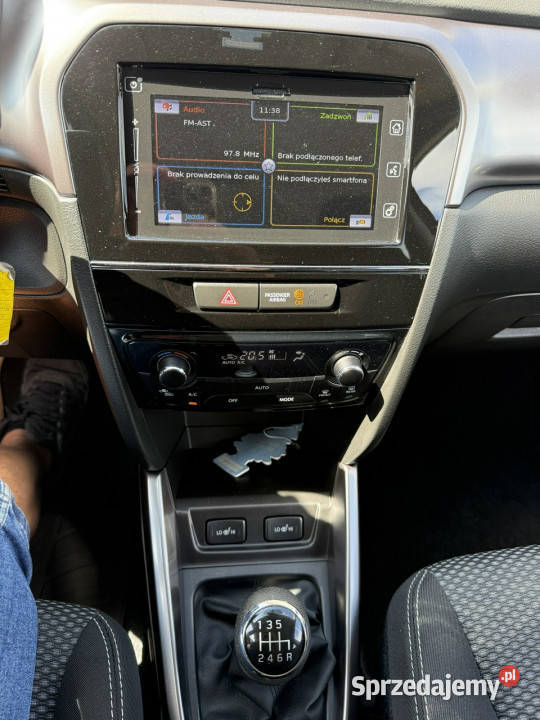 Suzuki Vitara 14 turbo 140 76 idealna VAT marża
