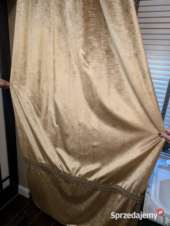 Używany komplet wyposażenia strefy recepcji i Skórzewo sprzedam