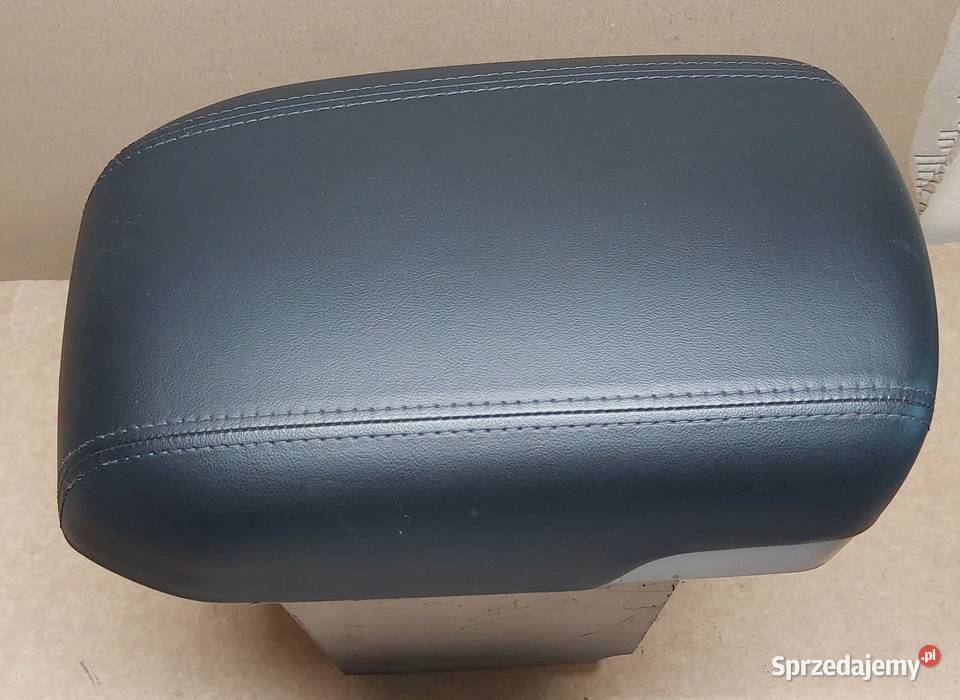 PODŁOKIETNIK HYUNDAI IX35 846812Y000 osobowe dolnośląskie Mielęcin