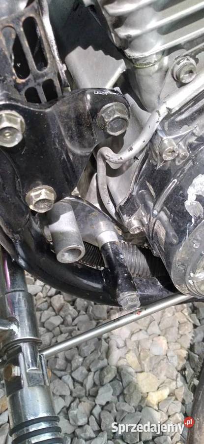 Przeniesienie setów podnóżków Honda Shadow VT