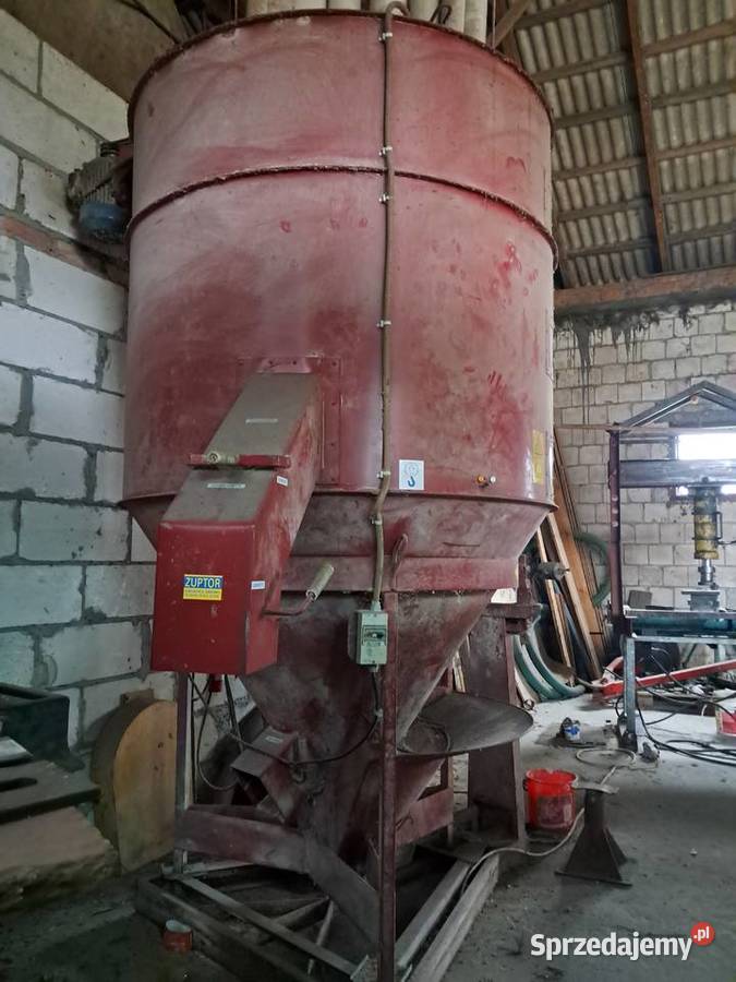 MIESZALNIK ZUPTOR PASZ Z ROZDRABNIACZEM nieuszkodzony Zemborzyce Dolne