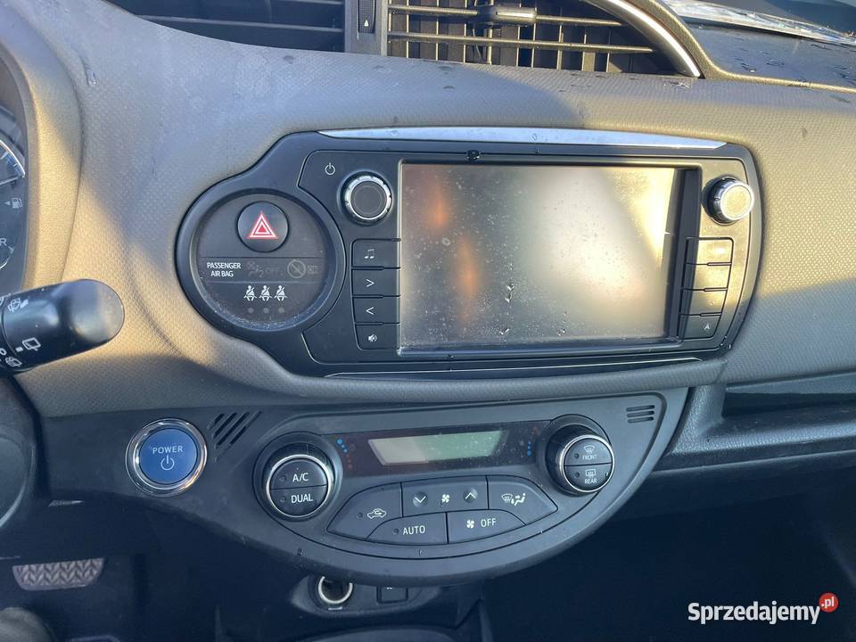 TOYOTA Yaris III 12 100 Hybride Cacharel DV170 Motoryzacja Rzeszów