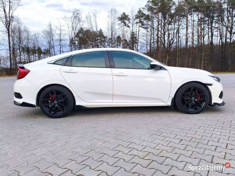 Honda Civic X 20i 158 automat biały