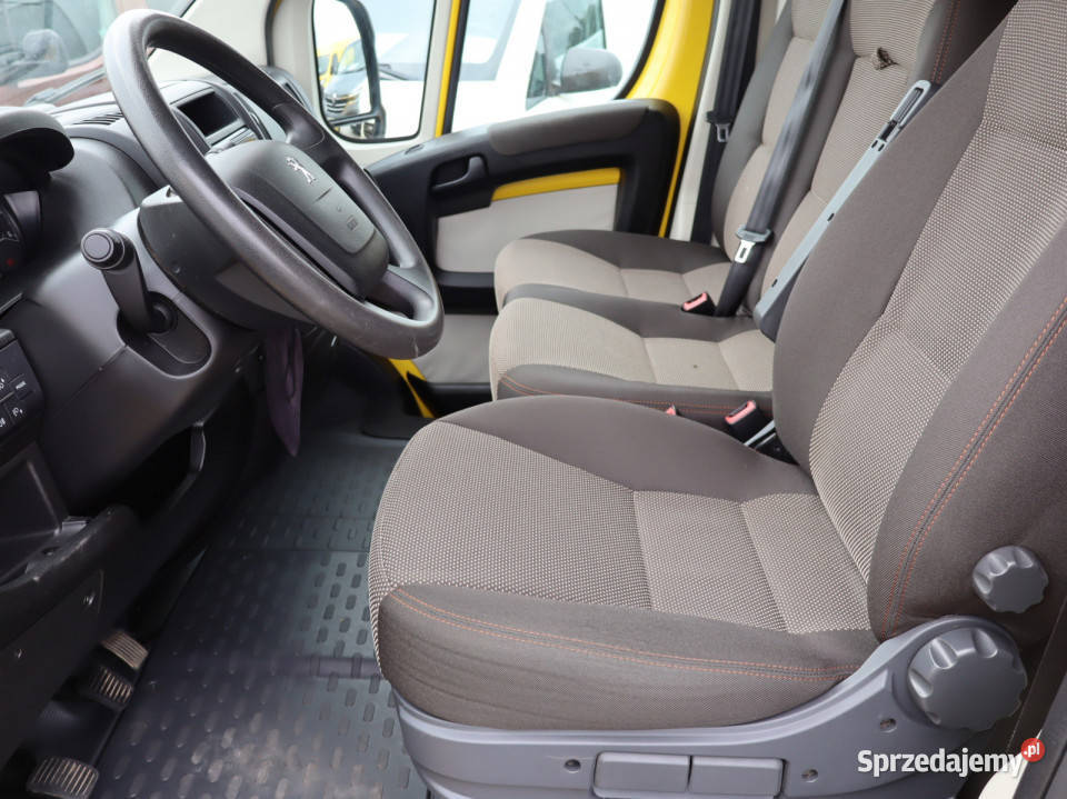 Peugeot Boxer 20 BlueHDi diesel Katowice