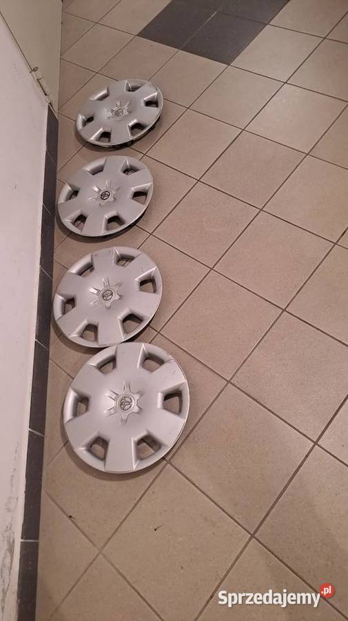 Toyota kołpaki 15 Ciechanów