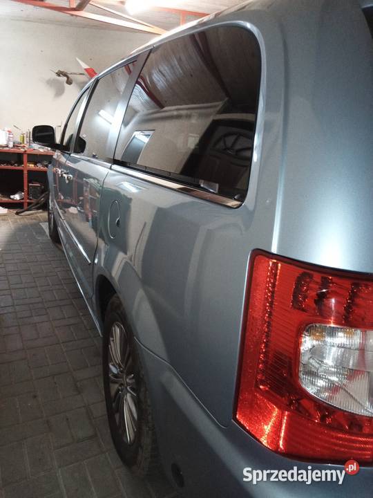 Chrysler contry Bychawa