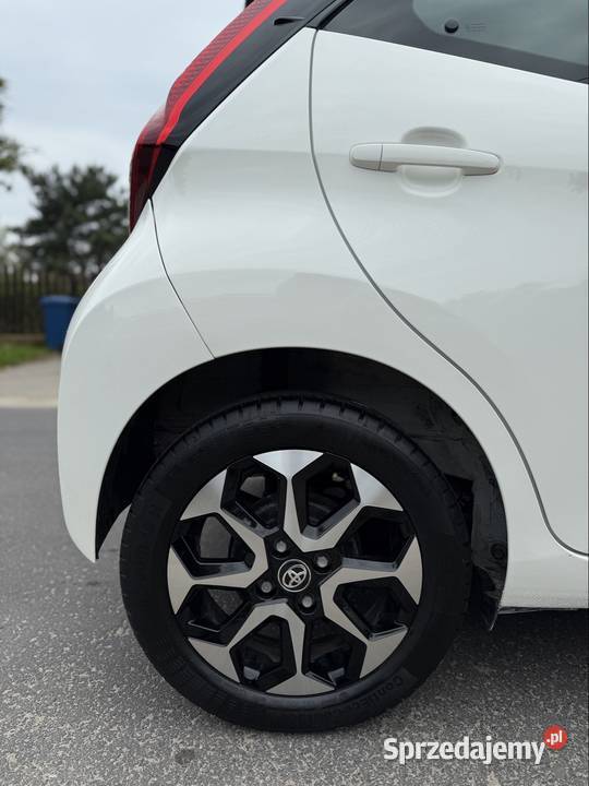 Toyota Aygo 10 122020 światła do jazdy dziennej Aygo kujawsko-pomorskie Grudziądz