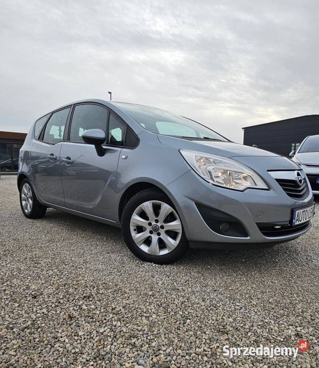 Opel Meriva 14 B prowadzi się nowe auto benzyna łódzkie Kutno
