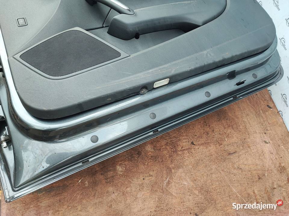 AUDI A1 I 8X Drzwi prawy przód 120 mikronów sprzedam