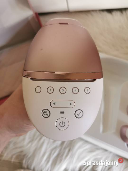 Depilator laserowy PHILIPS Lumea seria 9900