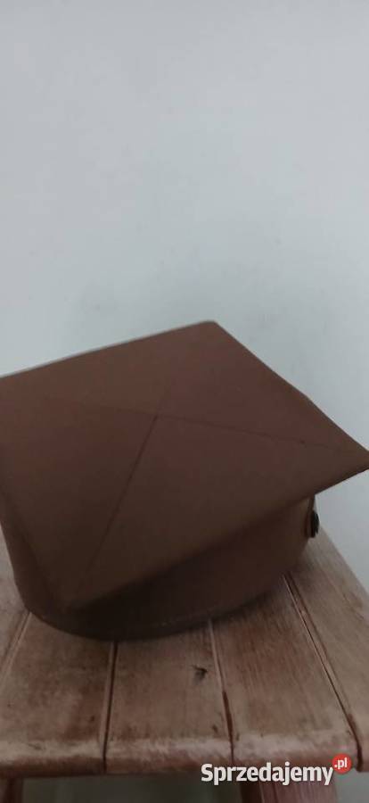 Wojskowa czapka rogatywka Militaria