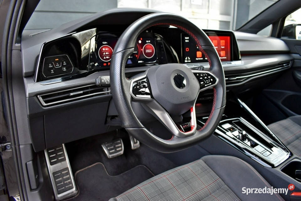 Volkswagen Golf Bezwypadkowy Serwis ASO 2kp opon Łódź