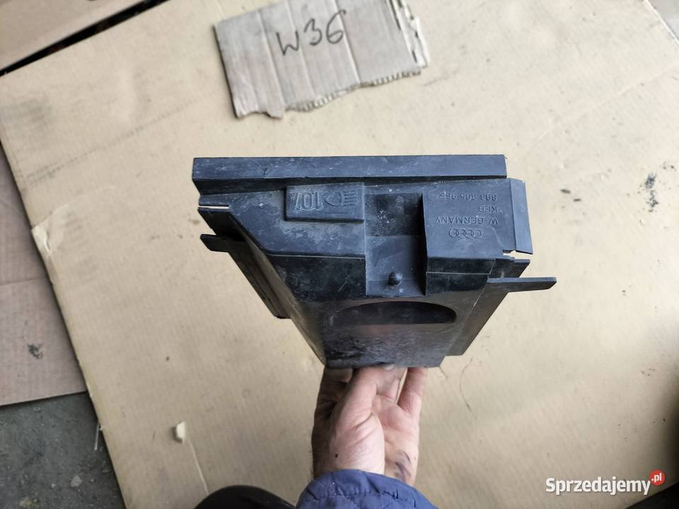 AUDI 80 B4 80B4 893805965 ŁAPACZ POWIETRZA Kamień-Kolonia