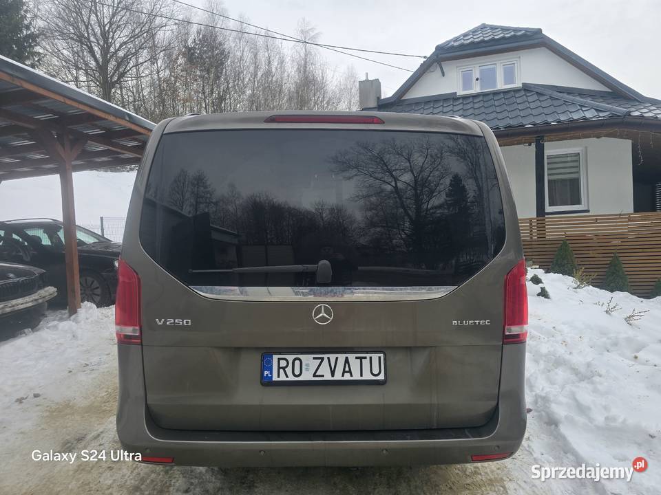 Mercedes V250