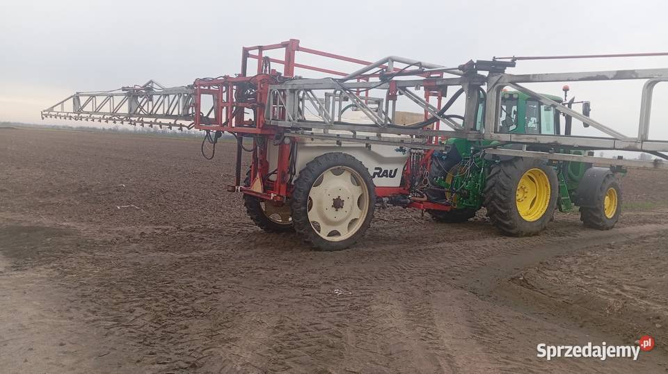 Opryskiwacz ciągany RAU 24 m 2700 litrów Pozostałe łódzkie Goszczędza