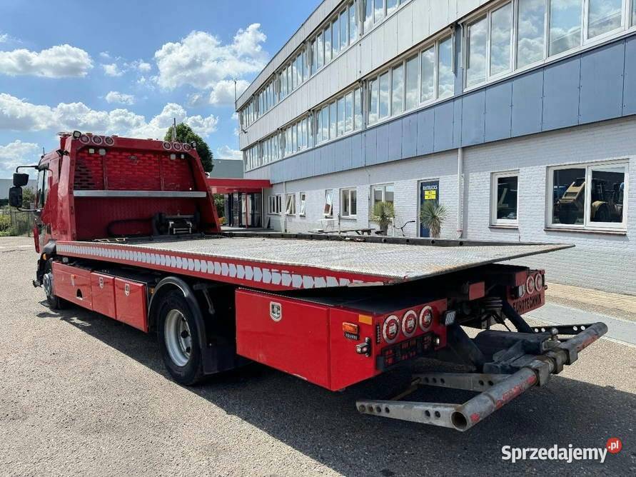 Auto laweta holownik plyta Zsuwana Oklar Volvo Warszawa