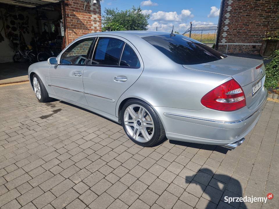 Mercedes w211 30v6 benzyna Bychawa sprzedam