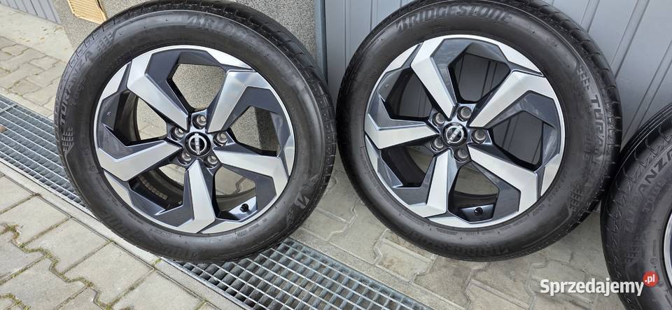 Oryginalne koła Nissan Qashqai R18Opony letnie Jelcz-Laskowice sprzedam