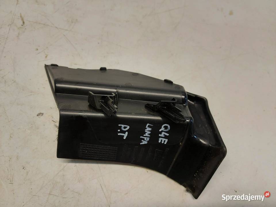 Audi Q4 ETRON 89A 89E OSŁONA LAMPY PRAWY TYŁ