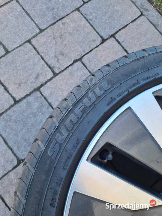 Oryginalne Felgi Audi 18 z oponami letnimi 4 Środa Wielkopolska