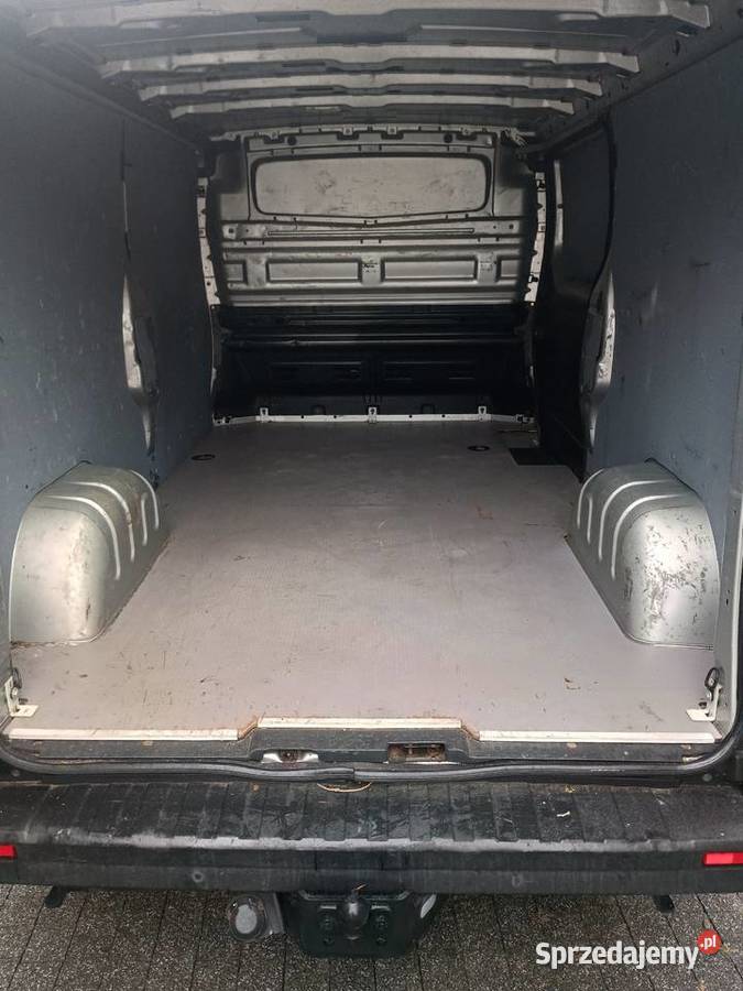 Vivaro long 1598cm3