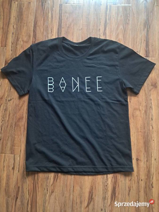 nowa koszulka na metce rozmiar L ale to raczej S Odzież i bielizna męska Sandomierz sprzedam