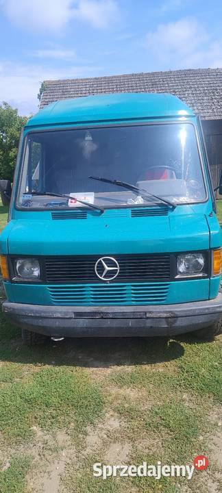 Mercedes 310 Michałowice