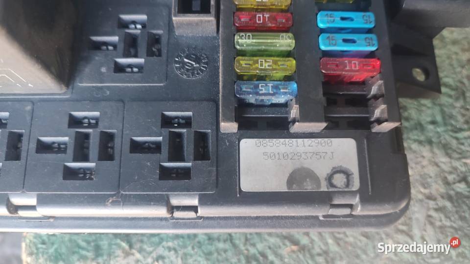 Skrzynka bezbieczników 5010293757j Renault ciężarowe Książ Wielkopolski sprzedam