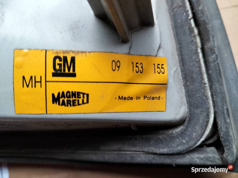 LAMPA TYŁ OPEL VECTRA B KOMBI Kamień-Kolonia sprzedam