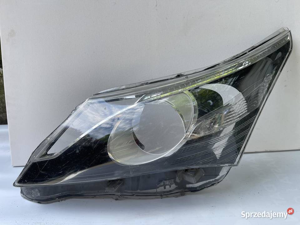 TOYOTA AVENSIS T27 LIFT LED LEWY KLOSZ LAMPY osobowe Lampy przednie Ostroróg
