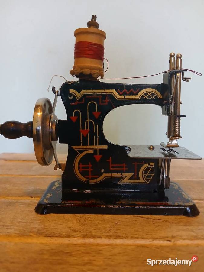 Zabytkowa miniaturowa maszyna do szycia Kraków