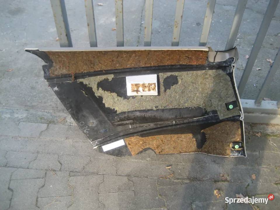 volvo c70 9804r boczek tapicerka tył prawa OEK Wyposażenie wnętrza Rakoniewice