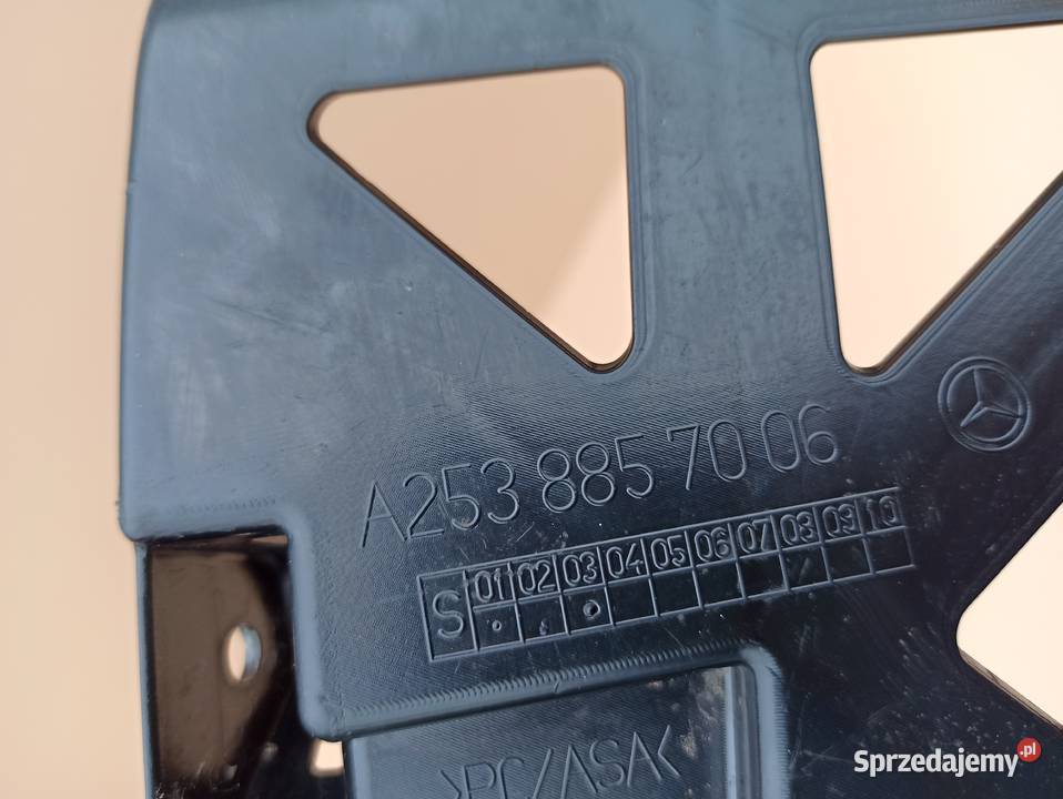 MERCEDES GLC W253 ŚLIZG ZDERZAKA PRAWY Bieleń