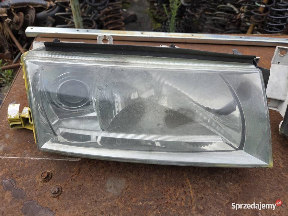 Lampy przednie skoda octavia 1 Łagów