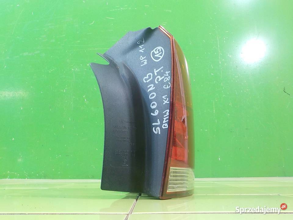 BMW X1 E84 20D 10r 5D lampa prawa tyl 03424600