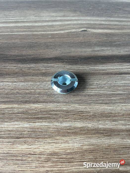 NOWA CZESKA NAKRĘTKA ŚRUBA TELESKOPU JAWA 50