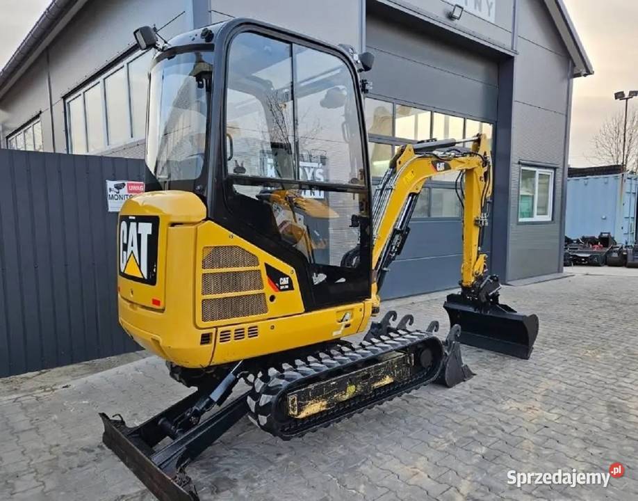 top minikoparka Caterpillar 3017 D Gębiczyna