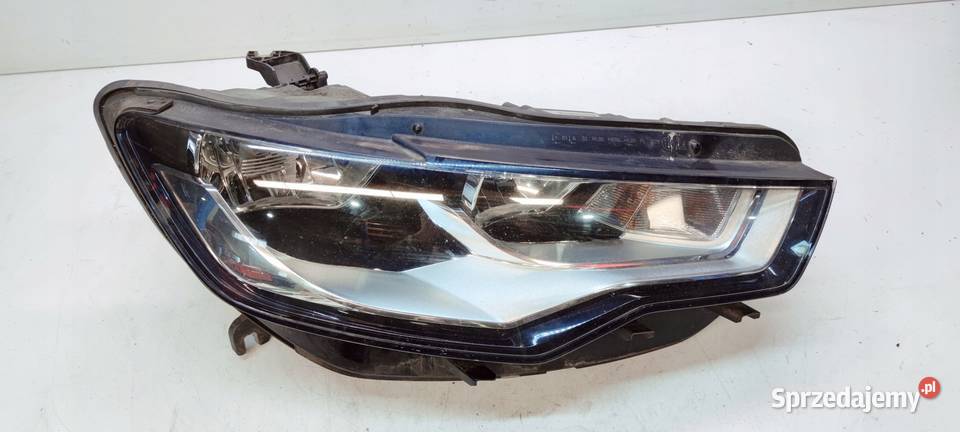 REFLEKTOR LAMPA PRAWY PRZÓD AUDI A6 C7 osobowe śląskie Przystajń